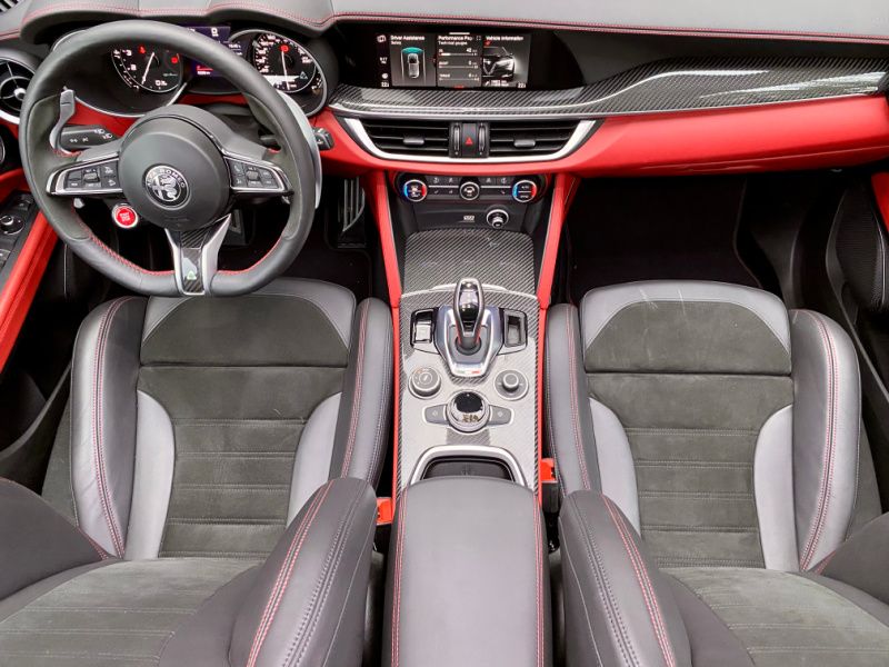 Alfa Romeo Stelvio Quadrifoglio