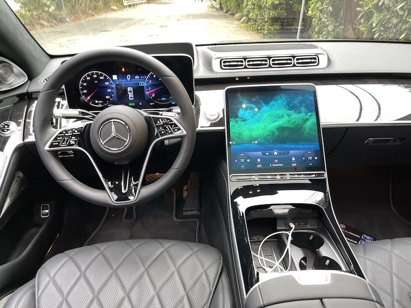 The front cabin of the Mercedes- Benz S 580