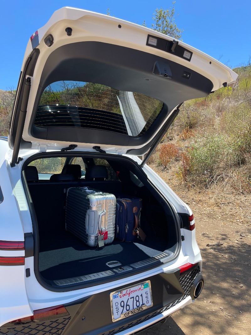genesis gv70 luxury suv