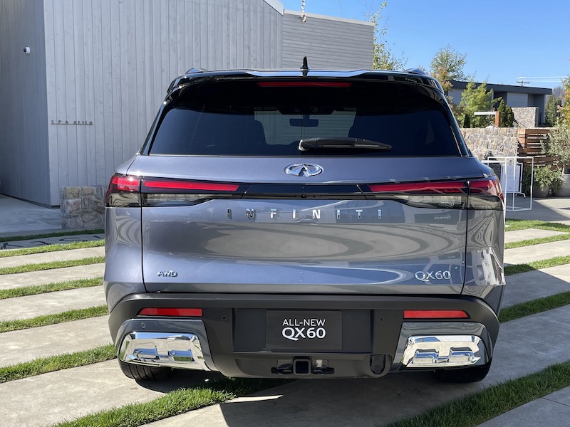 The rear of the Infiniti QX60