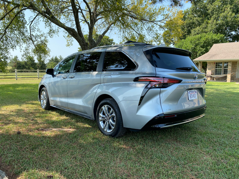 2021 Toyota Sienna Hybrid Minivan