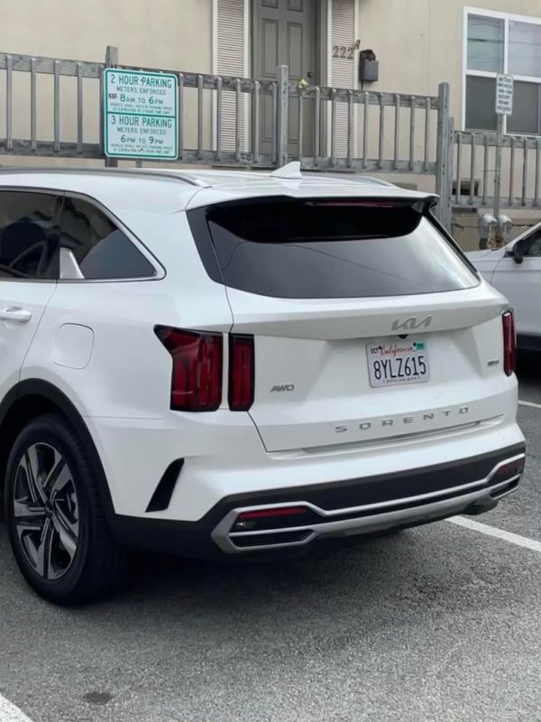 Notice anything different? The Sorento has the newly updated Kia logo. Photo: Jill Robbins