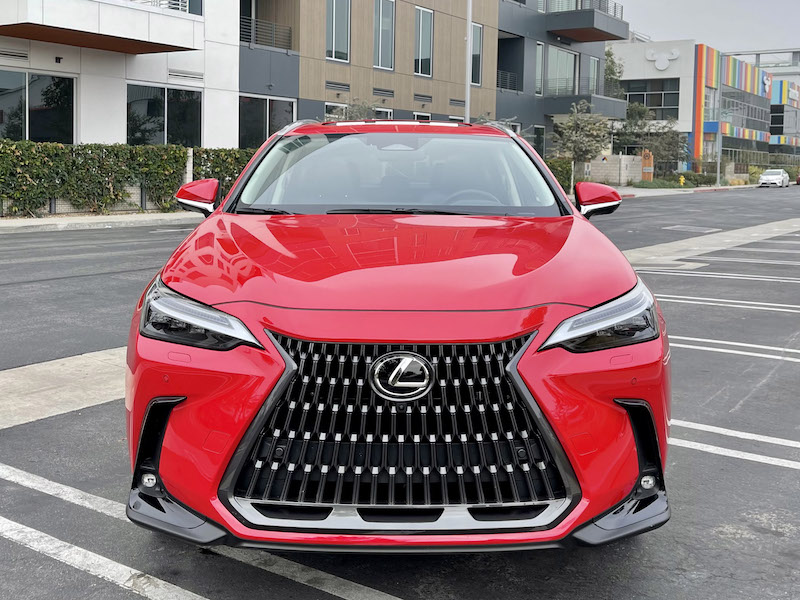 The new front grille has a slightly less pronounced look to it but is stil all Lexus. Photo: Kirsten Alana