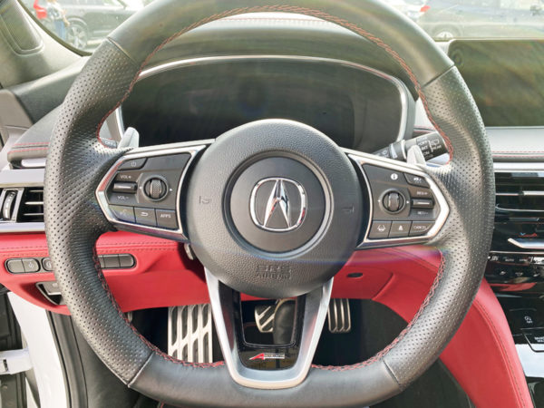 Acura MDX Steering Wheel. Photo: Donna Biroczky