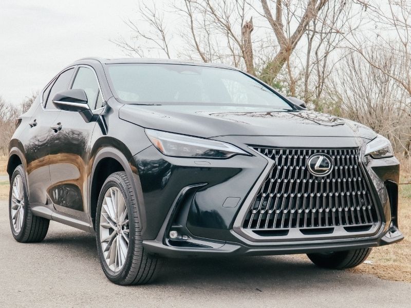 The Lexus SUV Lineup Is All New. What You Need to Know, And How To Find Your Perfect Fit 5 Lexus-Nx-350-A-Girls-Guide-To-Cars (6)