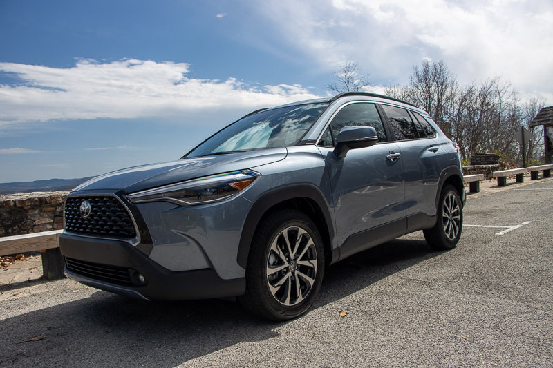 2022 Toyota Corolla Cross front 3/4 angle. Photo: Cameron Aubernon