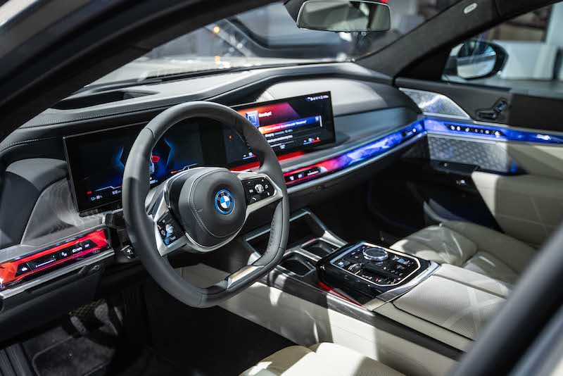 The front seat of the i7