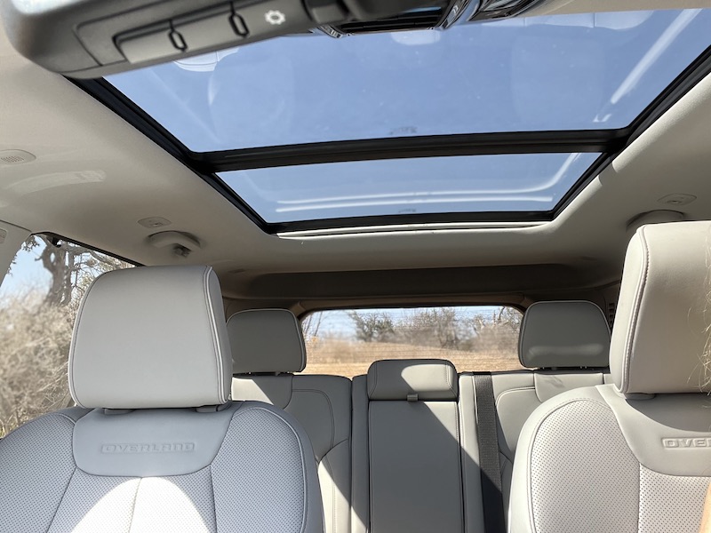 The panoramic sunroof in the Jeep Grand Cherokee 4xe