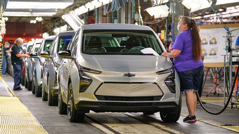 2022 Chevy Bolts being Manufactured