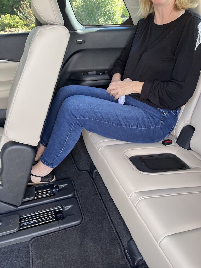 Third Row Legroom In The 2022 Infiniti Qx60