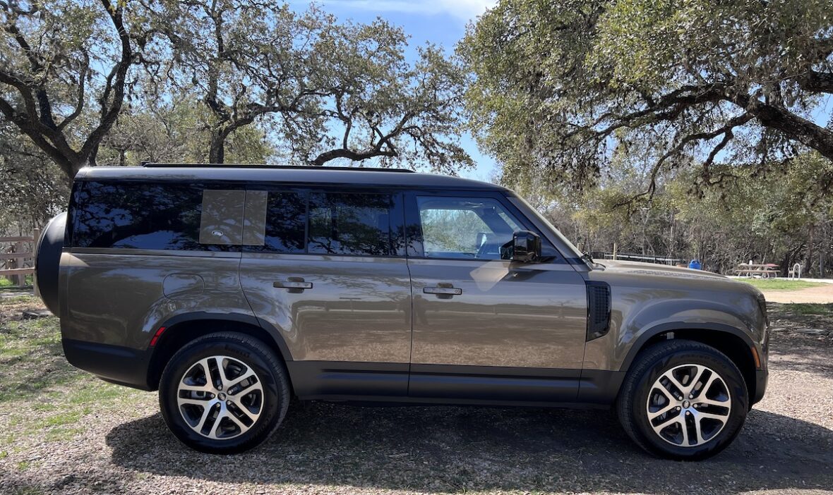 7 Best Luxury 3 Row SUVs - A Girls Guide to Cars