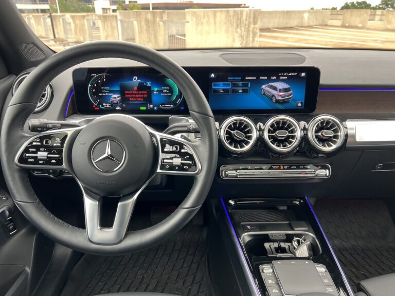 The View From The Drivers Seat In The Mercedes-Benz Eqb