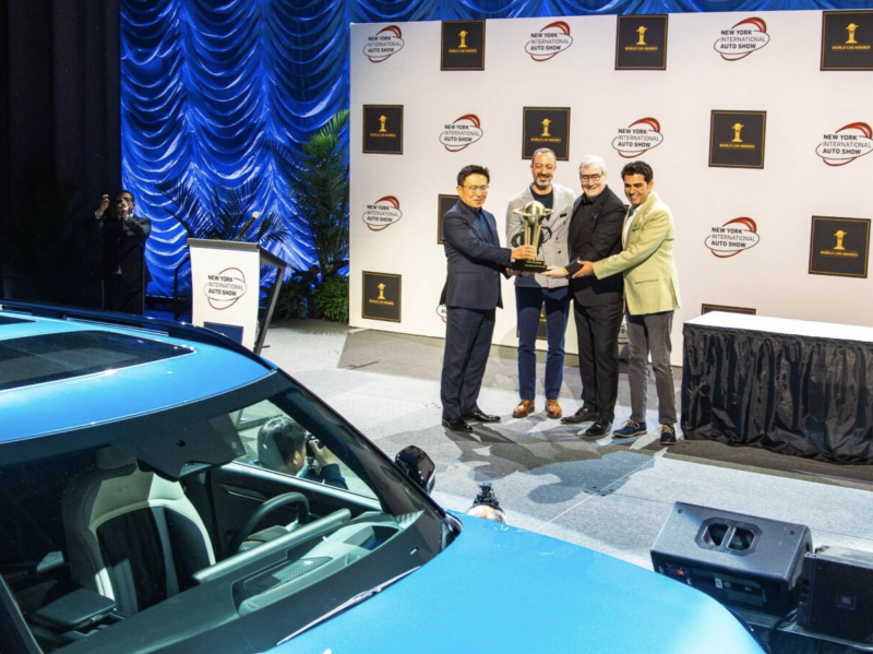 Kia Ev9 Won The World Car Of The Year At The 2024 New York Auto Show