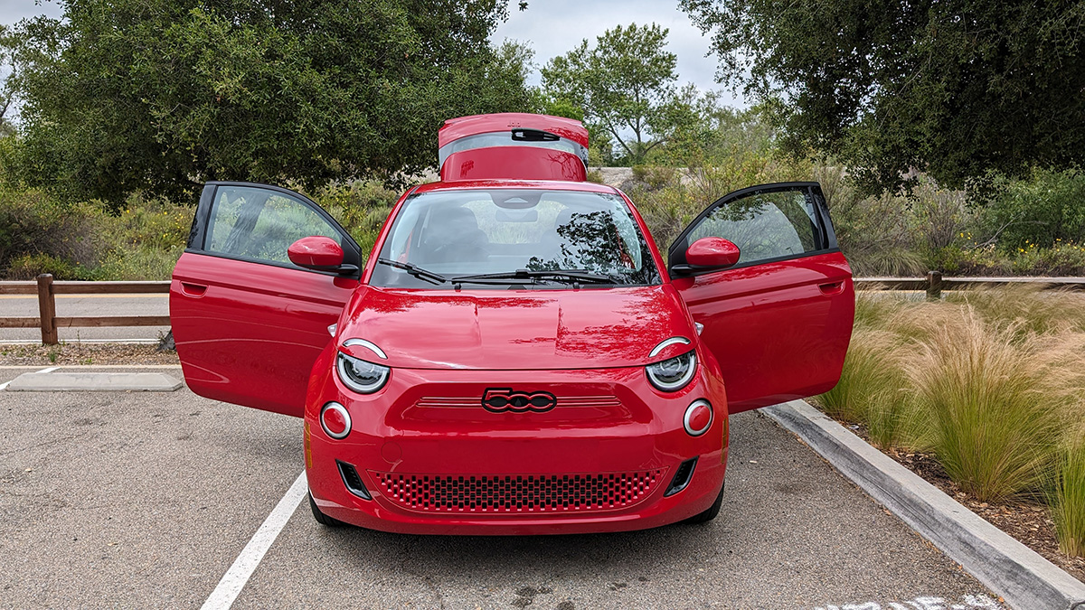 Fiat 500e: Small Car, Big Personality, Zero Emissions 4 This Cute Little Ride Is Ready For An Adventure Liv Leigh