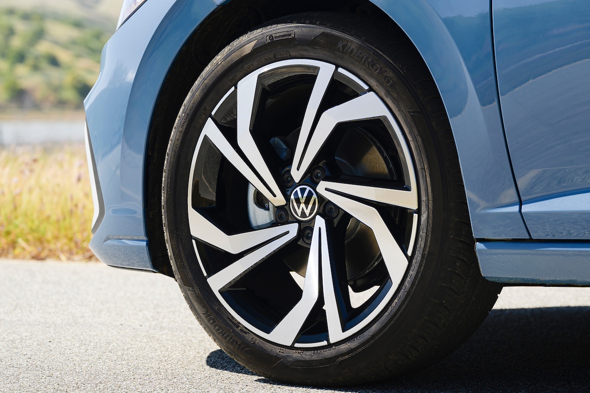 Sporty Wheels On The 2025 Vw Jetta