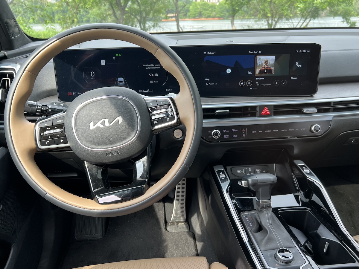 The Front Seat In The Kia Sorento X-Pro