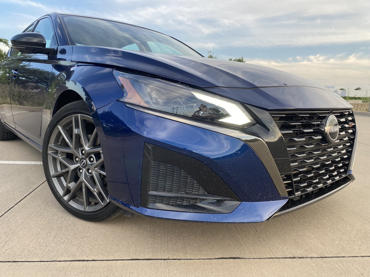 2024 Nissan Altima Sr Exterior
