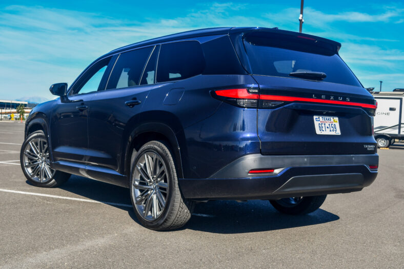 Buy This, Not That: Popular 3-Row SUVs and Their Underrated Alternatives 9 Lexus Tx 550H+ Phev
