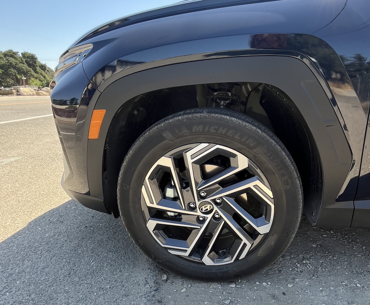 The 2025 Hyundai Tucson Wants to Help Take Care of Your (Actual) Baby 8 Hybrid Wheel 2025 Hyundai Tucson