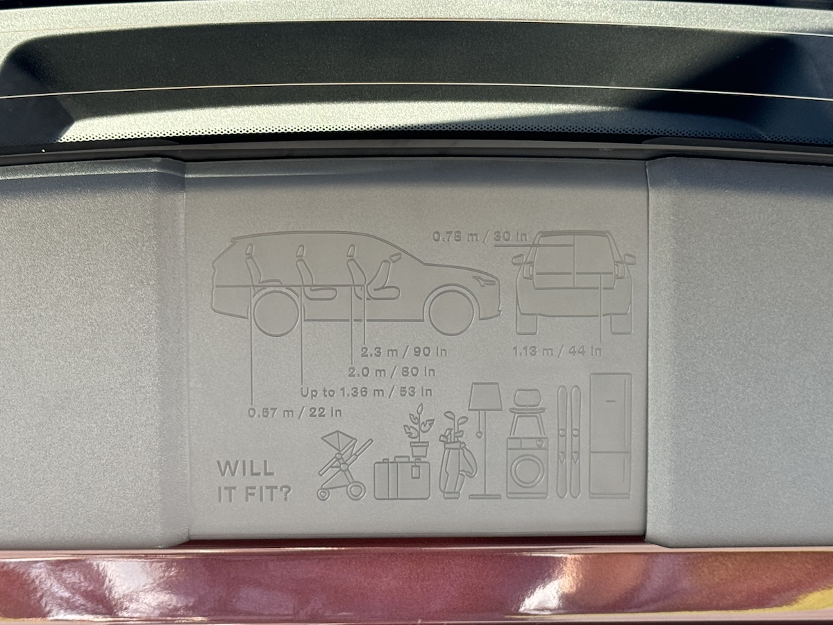 Will It Fit Graphic In The Volvo Ex90