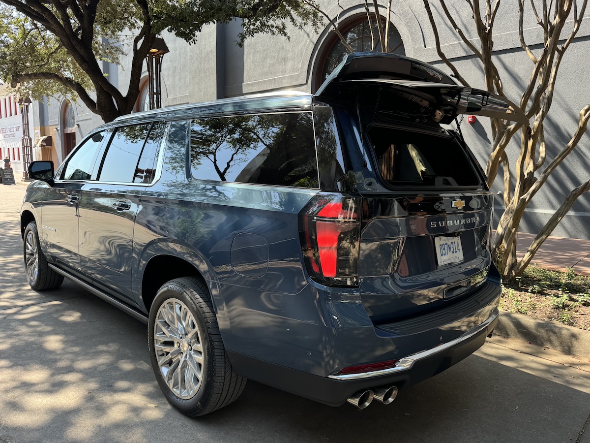 2025 Chevrolet Tahoe and Suburban: A Minor Makeover For an Even More Classic 8-Seater SUV 10 2025 Chevrolet Suburban With The Rear Window Open