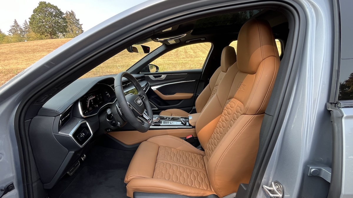 Interior Finishes In The Audi Rs 6 Avant Wagon