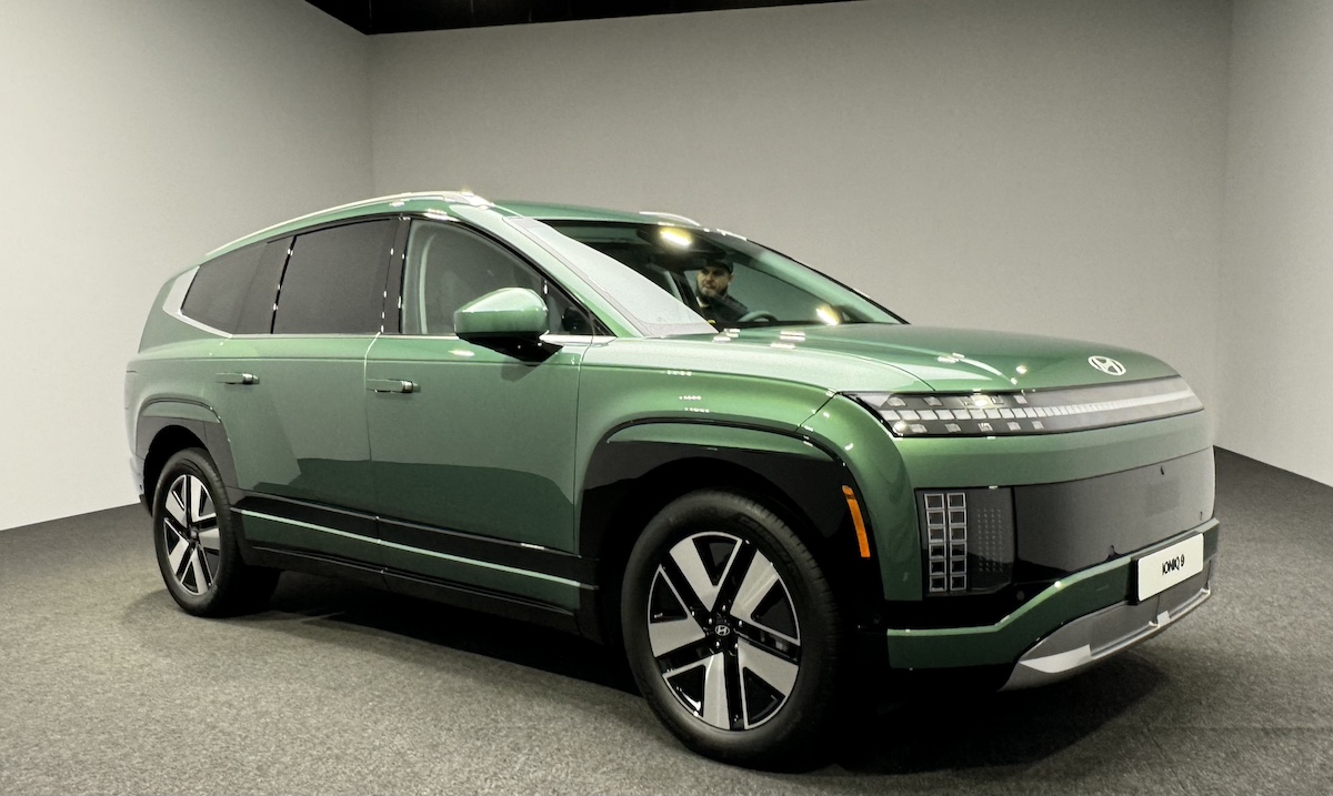 The 2025 Hyundai Ioniq 9 Sel Edition