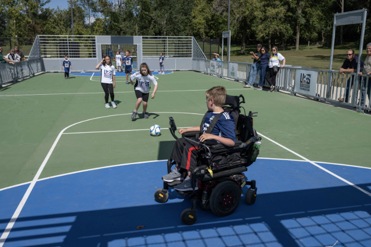 A Girls Guide To Cars | A New Soccer Field Is Driving Change Thanks To ... Genesis? Here'S How The Company Is Giving Back - Us Soccer Foundation