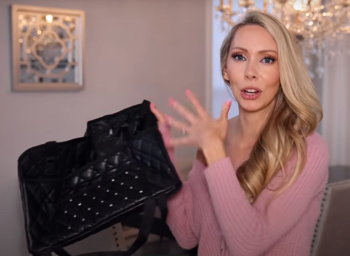 New Years Resolutions Calling For a Car Interior Reset? Our Favorite Organizing and Clean Car Tips 6 Purse Holder New Years Resolution Clean Car Tips