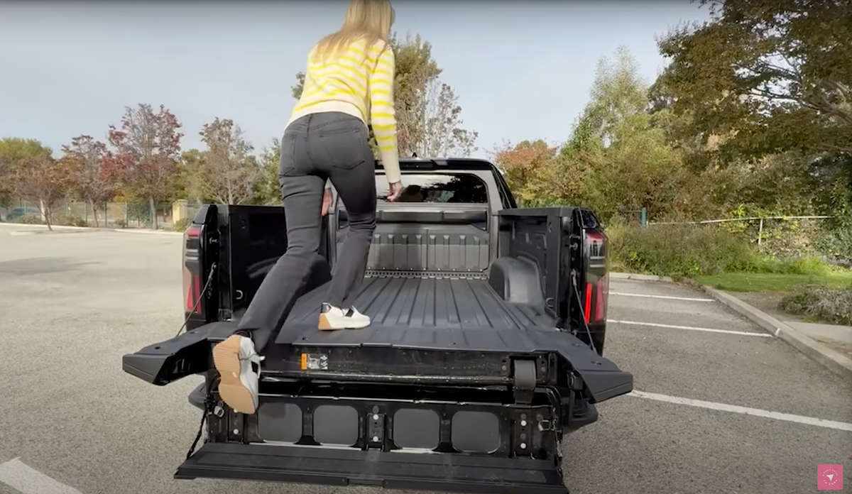 11 Things We Love About the GMC Sierra EV Pickup Truck—And One Thing That's Missing 14 The Bed Step Makes It Easy To Get Into The 2025 Gmc Sierra Ev