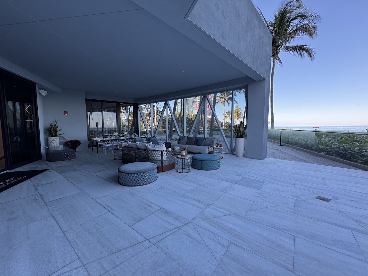 The Outdoor Lanai At The Bentley Residences