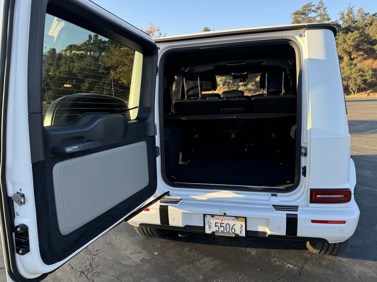 Rear Seat Leg Room In The 2025 Mercedes-Benz G 580 G-Wagen