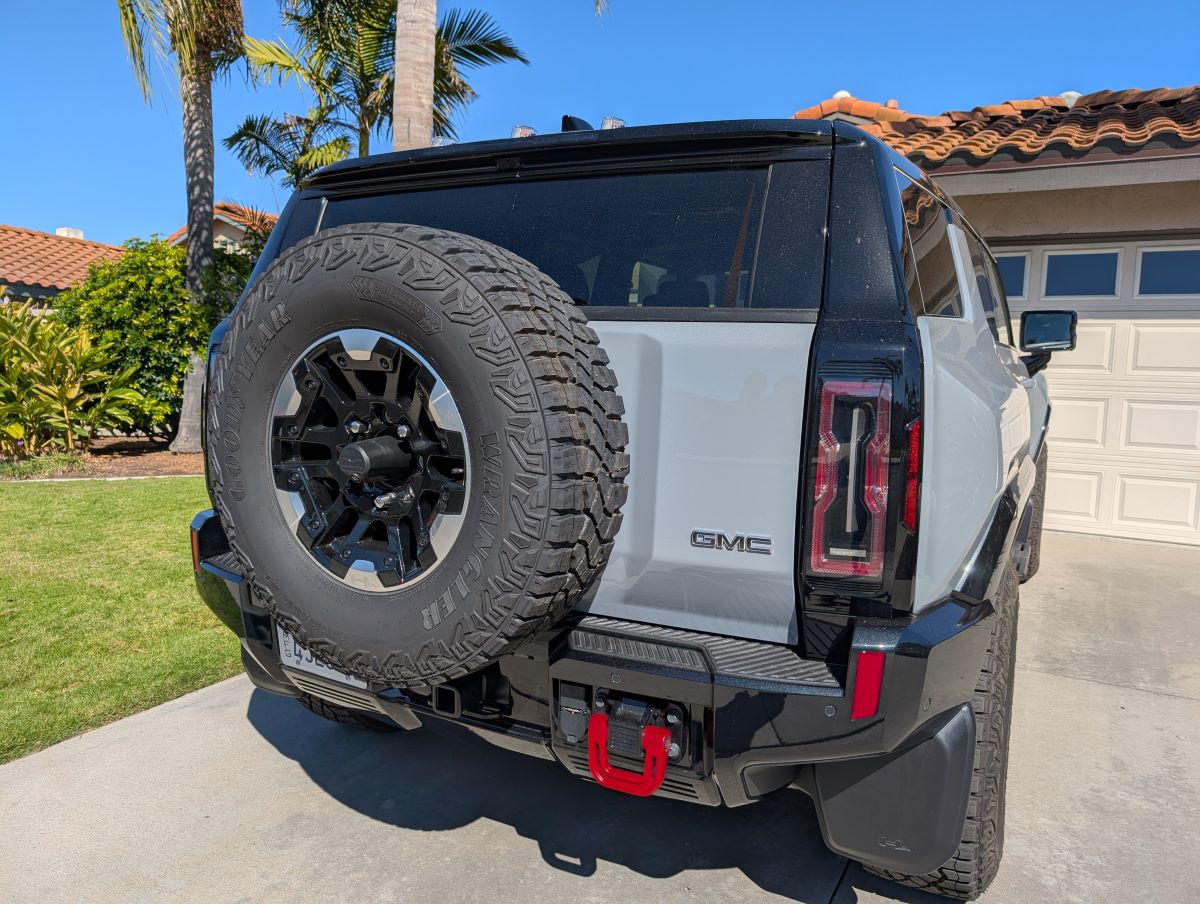 The Rear End Of The 2025 Gmc Hummer 3X Suv