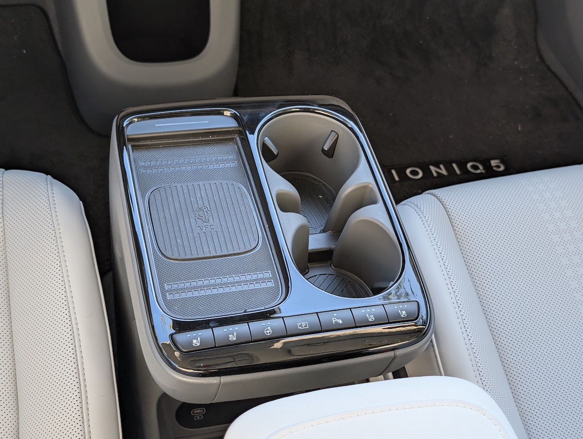 2025 Hyundai Ioniq 5 Updated Console Wireless Charging