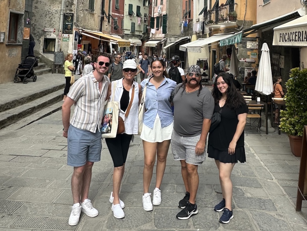 Suzanne Cochrane Family In Italy International Women