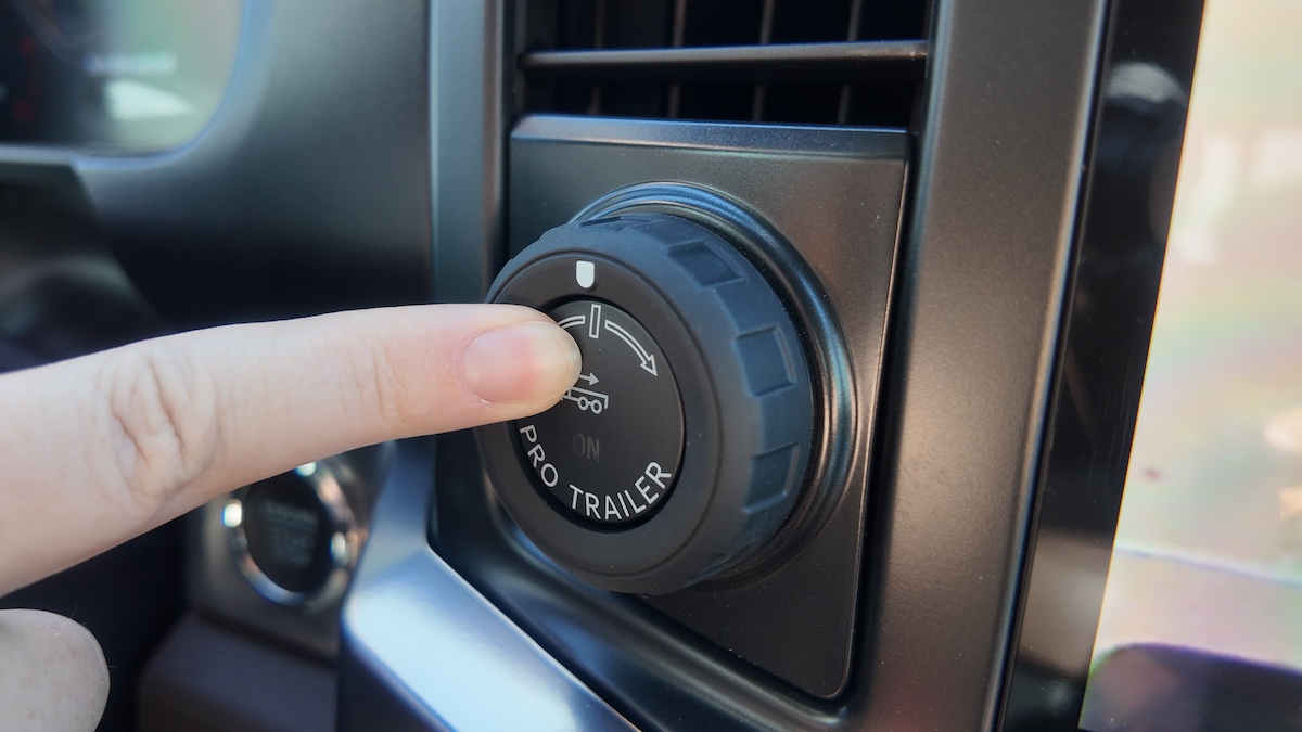 Towing Like A Pro Has Never Been Easier And Ford Made It Easy With Its Technology To Control Even From This Knob And Button