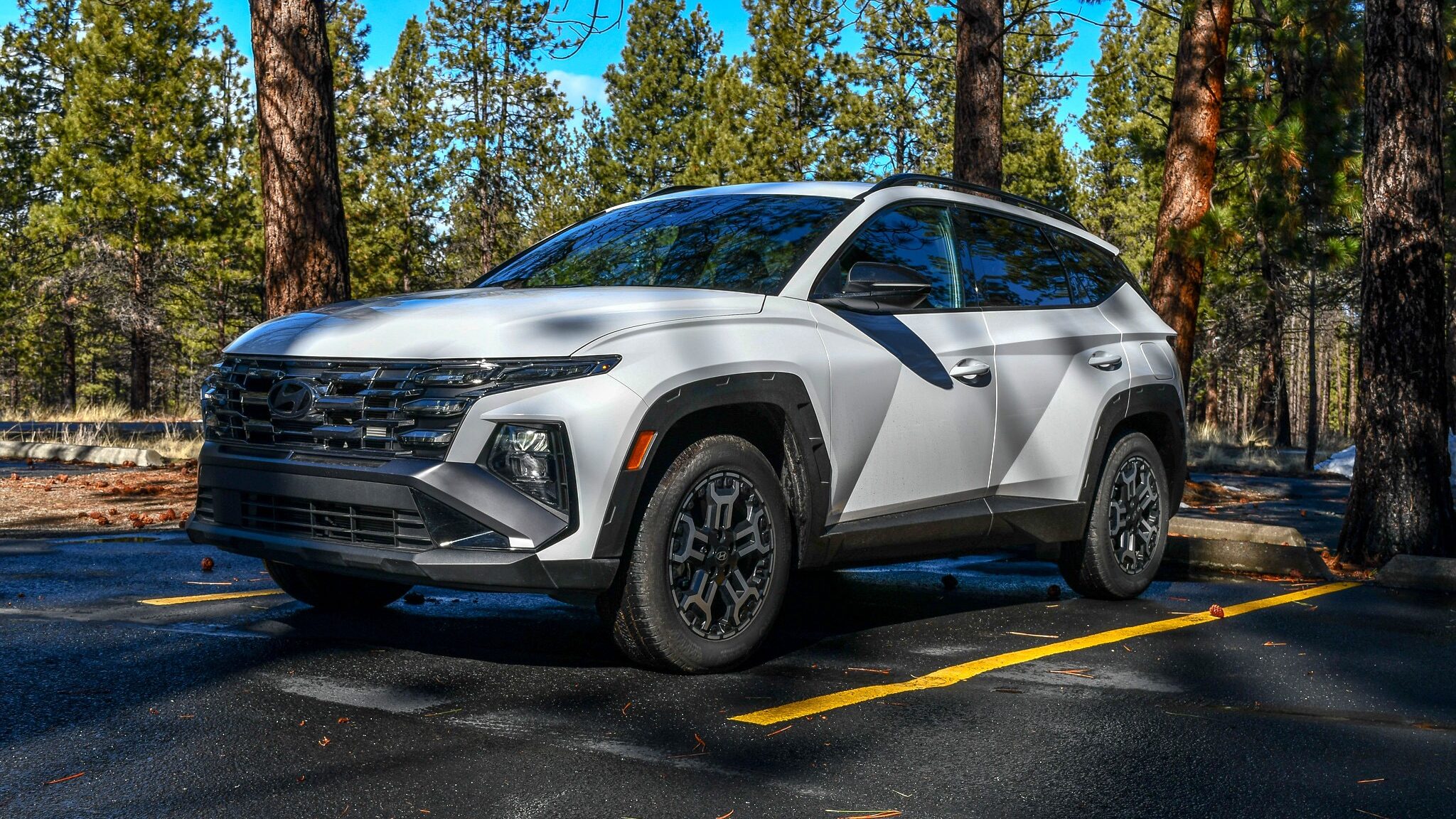 6 Things I Loved (And 2 I Didn't) In the Capable and Comfortable Hyundai Tucson XRT 3 The Side Profile Of The Hyundai Tucson Xrt