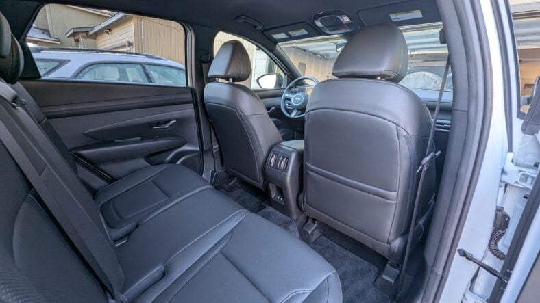 6 Things I Loved (And 2 I Didn't) In the Capable and Comfortable Hyundai Tucson XRT 6 The Very Rear Of The 2025 Hyundai Tucson Xrt