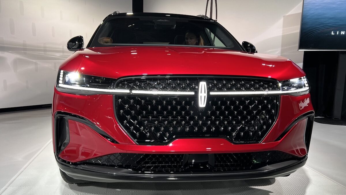 Buy This, Not That: Avoid, or Reduce, Import Tariffs With These American-Made Cars 3 The New Front End Of The 2024 Lincoln Nautilus American Luxury Suvs