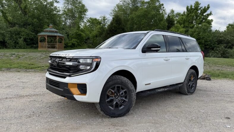 The front end of the 2025 Ford Expedition Tremor