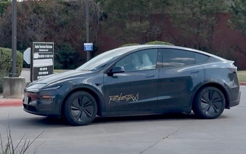 I Took a Tesla Robotaxi Around Austin and This is What It’s Like—And Why I Feel Safe 5 Our Tesla Robotaxi Arriving