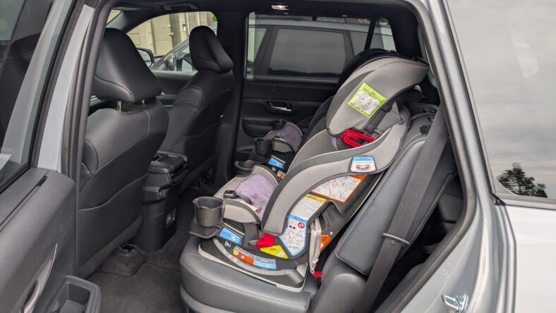 Car Seats Installed In The 2025 Toyota Grand Highlander Nightshade Hybrid
