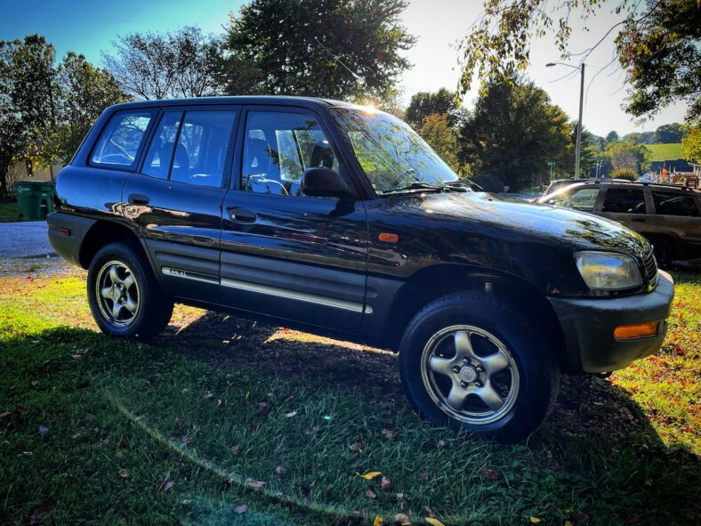 Cameron Aubernon'S 1997 Toyota Rav4