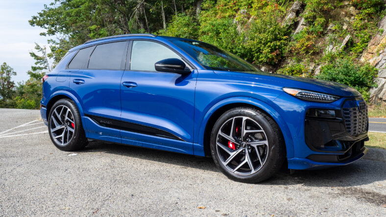 The Side Profile Of The 2025 Audi Sq6 E-Tron