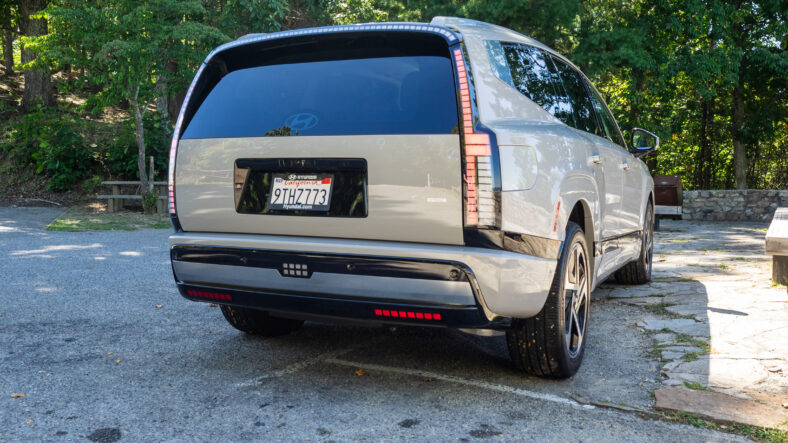 The Rear Quarter End Of The 2026 Hyundai Ioniq 9 Calligraphy