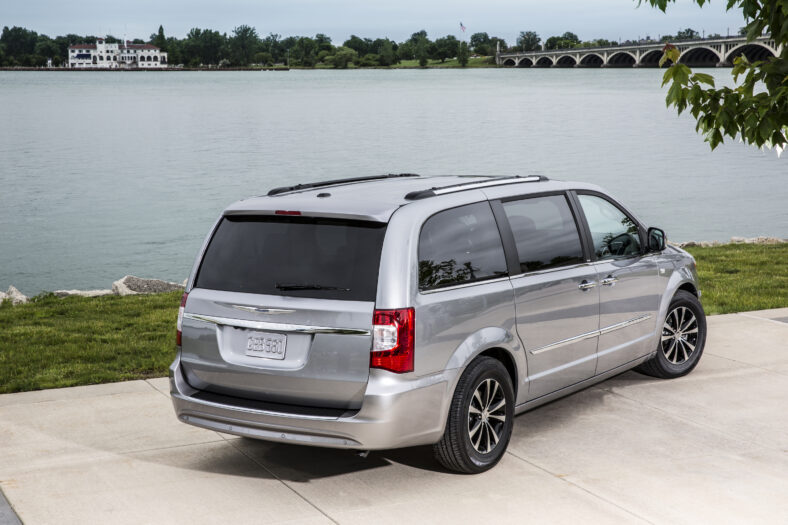 The Rear End Of The 2014 Chrysler Town &Amp; Country