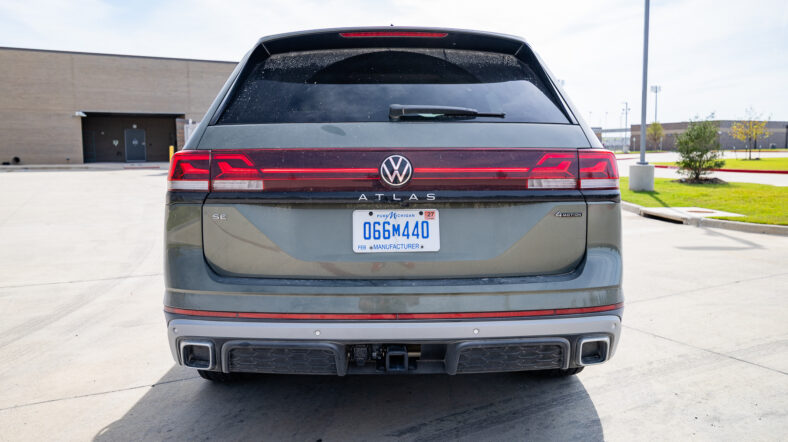 The Very Rear End Of The 2025 Vw Atlas Peak Edition